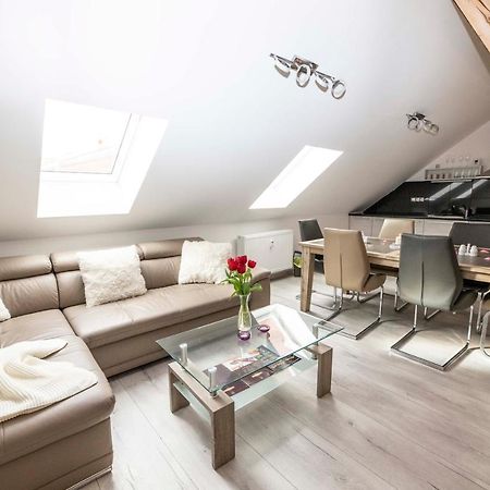 Vip Suite Hotel Heinz โดบริช ภายนอก รูปภาพ